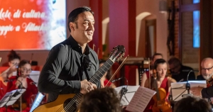 Il maestro.Alla chitarra Giulio Tampalini