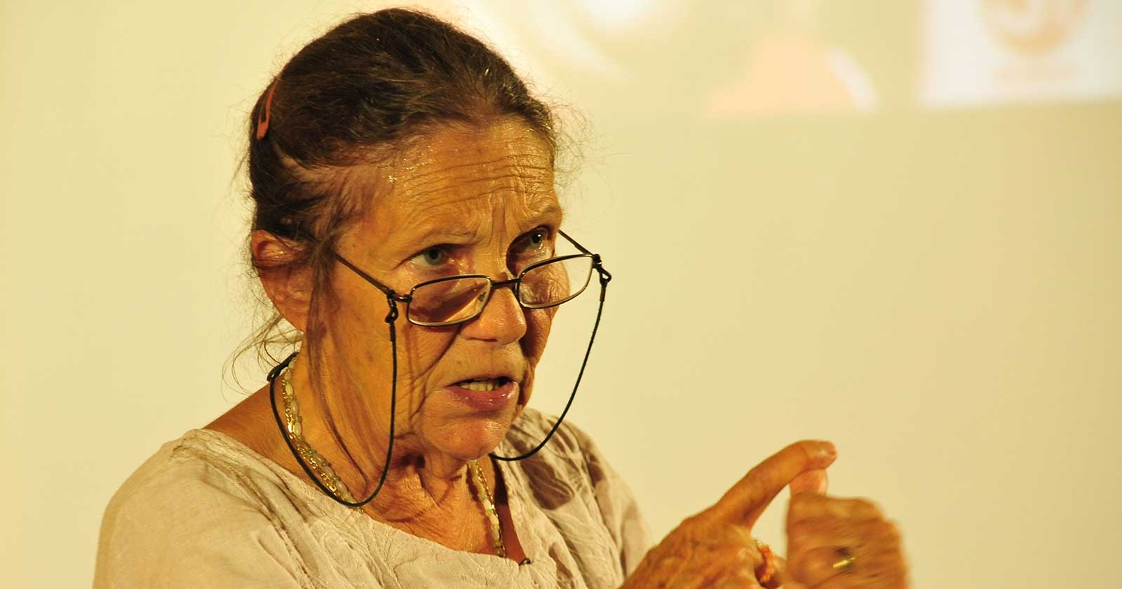 La filosofa Francesca Rigotti interviene stasera a Lograto nell'ambito del festival Filosofi lungo l'Oglio